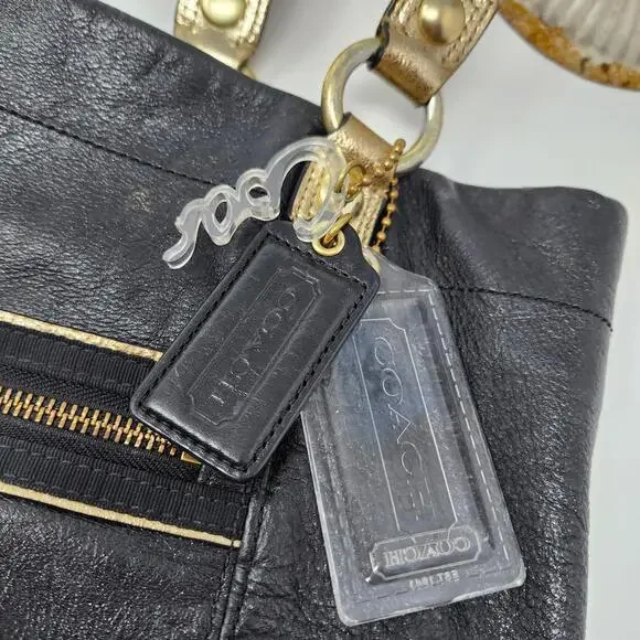 Coach Poppy Vintage Leather Bag Shoulder Bag Purse Handbag Purple Lining